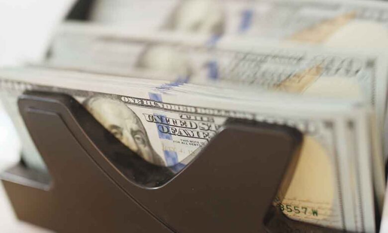 أسعار صرف الدولار اليوم الثلاثاء