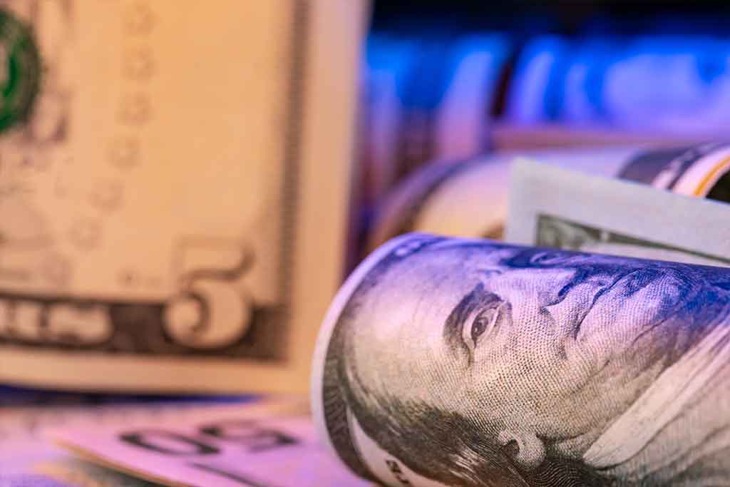  انخفاض سعر صرف الدولار مقابل الشيكل اليوم الخميس